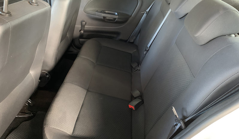 Volkswagen Voyage 1.6 cheio