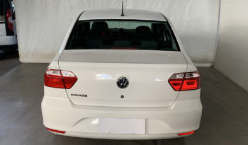 Volkswagen Voyage 1.6 cheio