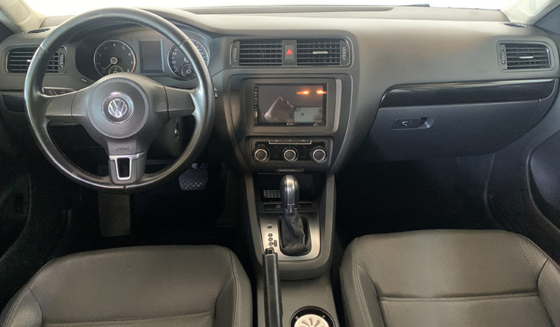 Volkswagen Jetta Comfortline 2.0 cheio