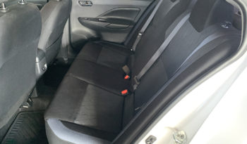 Nissan Versa Advance 1.6 cheio