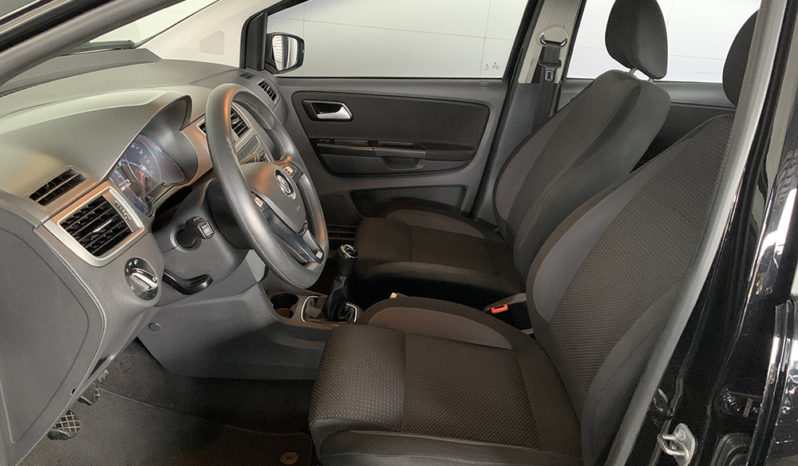 Volkswagen Fox Connect 1.6 cheio