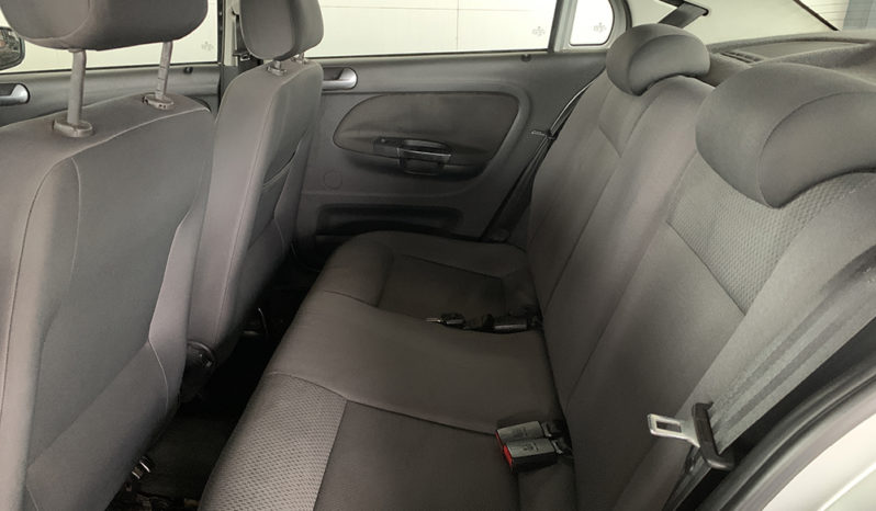 Volkswagen Voyage 1.0 cheio