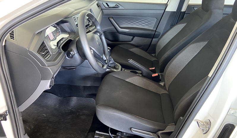 Volkswagen Polo Track 1.0 cheio