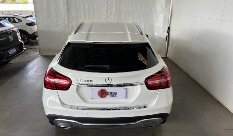 Mercedes Benz GLA 200 Advance 1.6 cheio