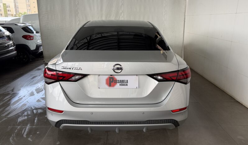Nissan Sentra Advance 2.0 cheio
